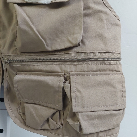 River Run Vintage Tan Fishing Vest Outdoor Gear Men Size Small Waterproof Zip‎ - Picture 13 of 13